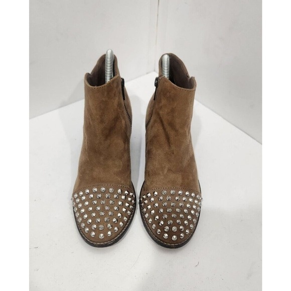 Women's Size 6.5 Steve Madden Praque Brown Suede Studded‎ Fashion Ankle Booties - Picture 1 of 7